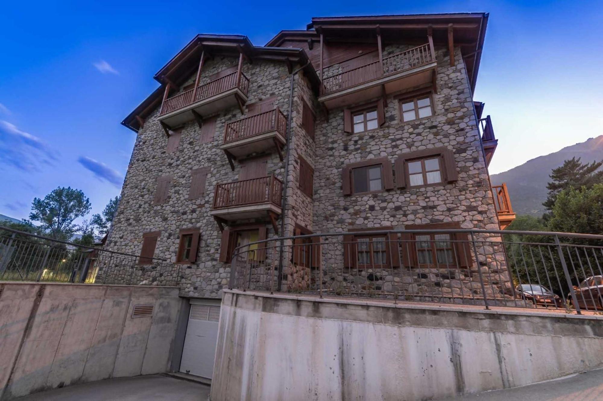 Appartement Loira Casa Sanchines Duplex De Lujo En Benasque Extérieur photo