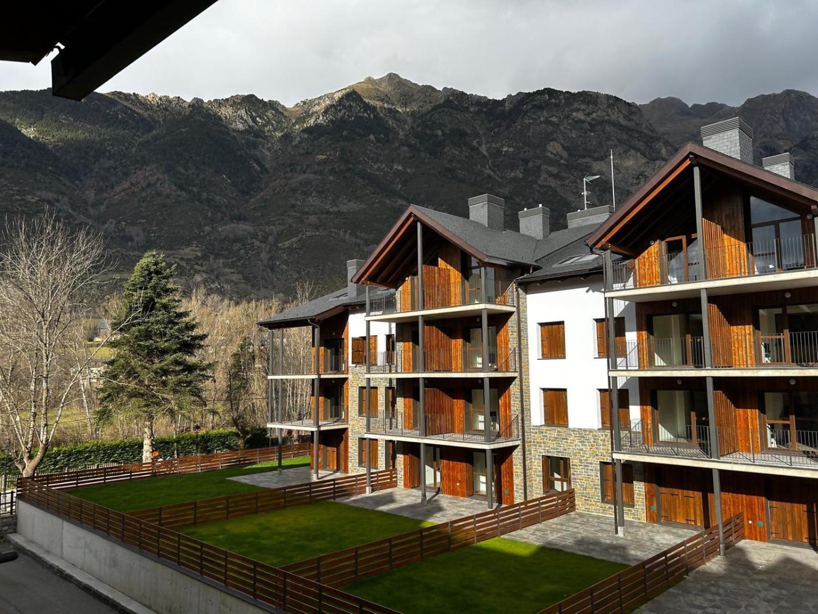 Appartement Loira Casa Sanchines Duplex De Lujo En Benasque Extérieur photo